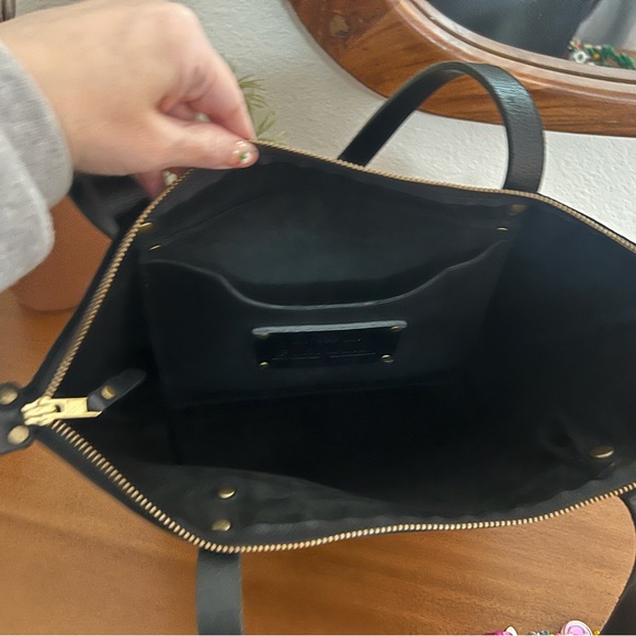 Portland Leather Medium Black Tote - Picture 3 of 4